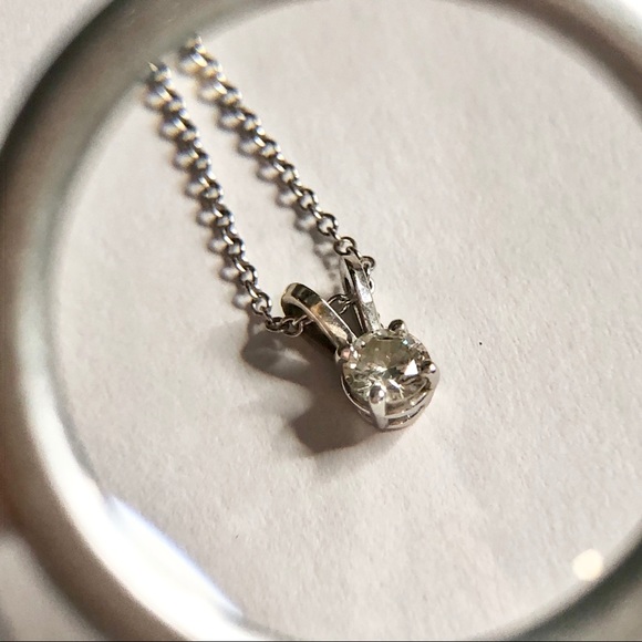 DIAMOND & 14k WHITE GOLD DAINTY NECKLACE - Picture 6 of 11